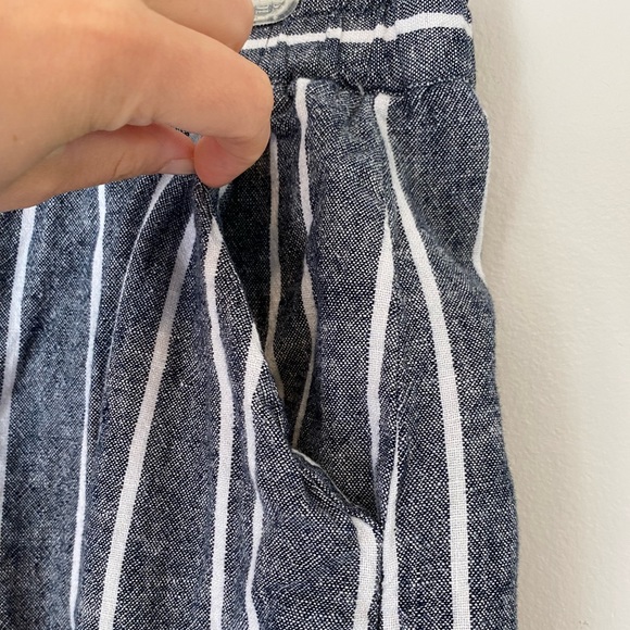 Gray Striped Loft Skirt with Pockets Small Knee Length - Picture 3 of 3